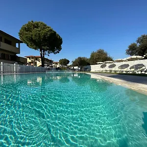 villaggio-mietta.it-tuscanyhotel.com/