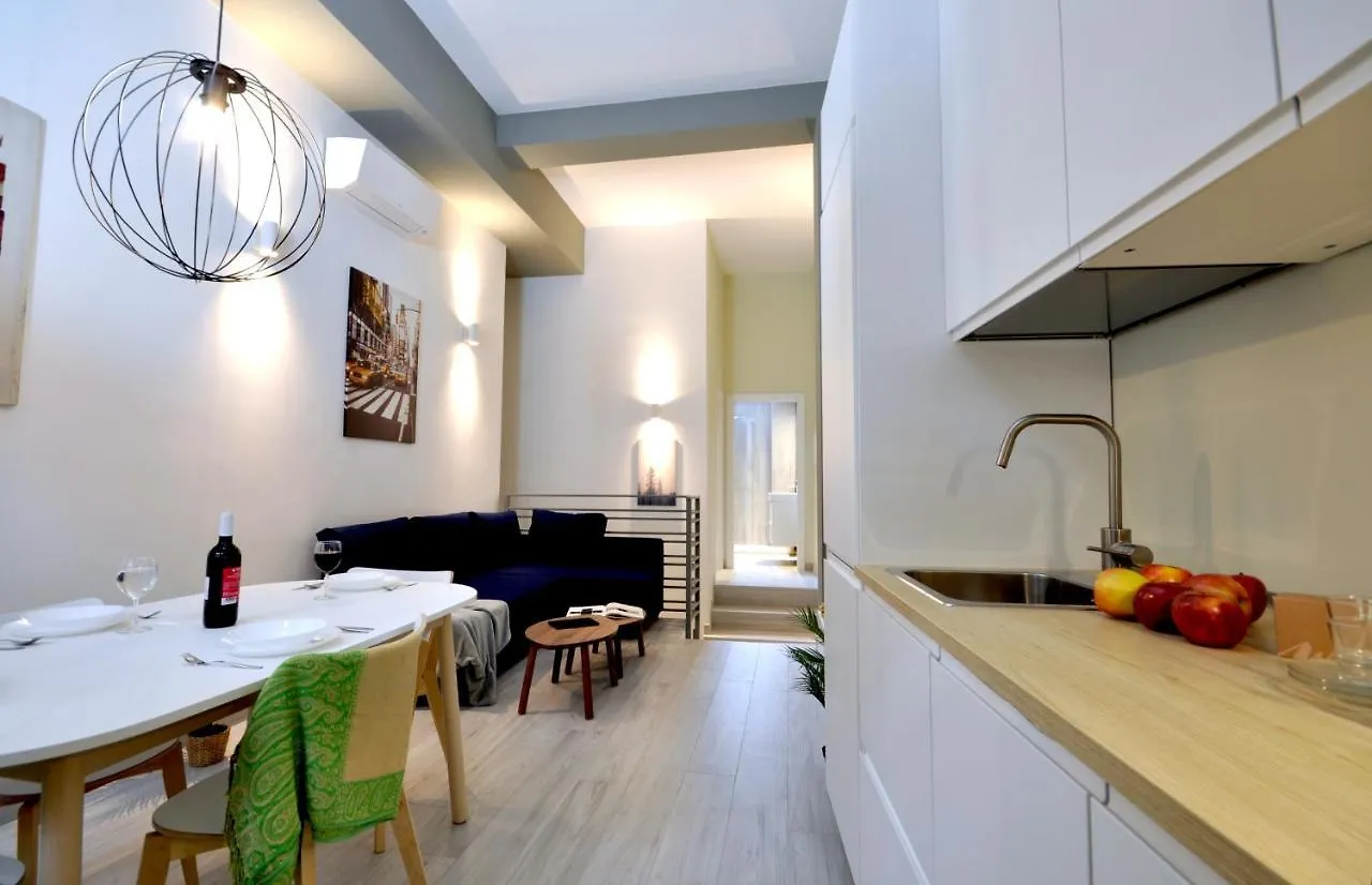 Luxury Apartment Near Niguarda Graziano39 Milano