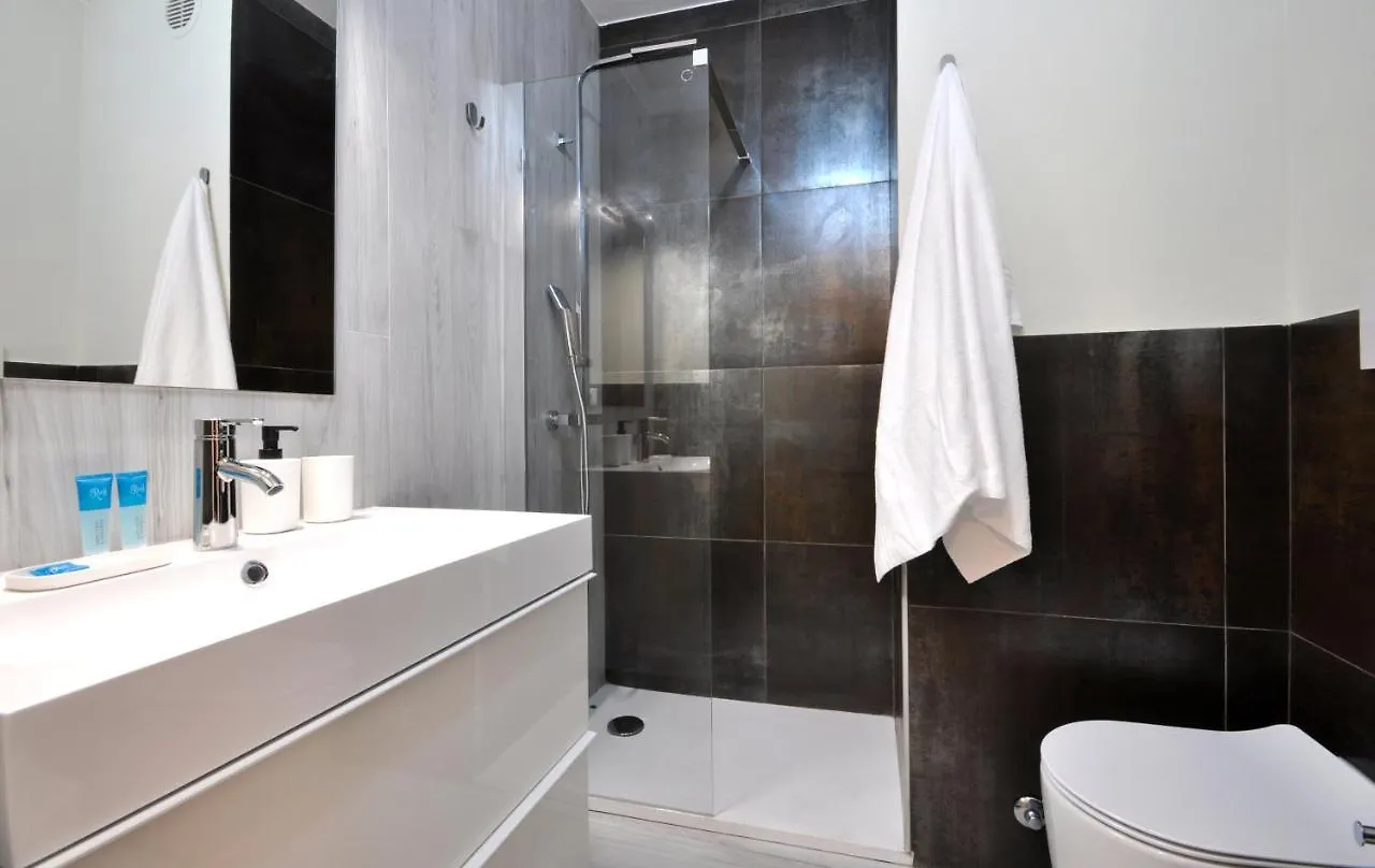 Luxury Apartment Near Niguarda Graziano39 Milano