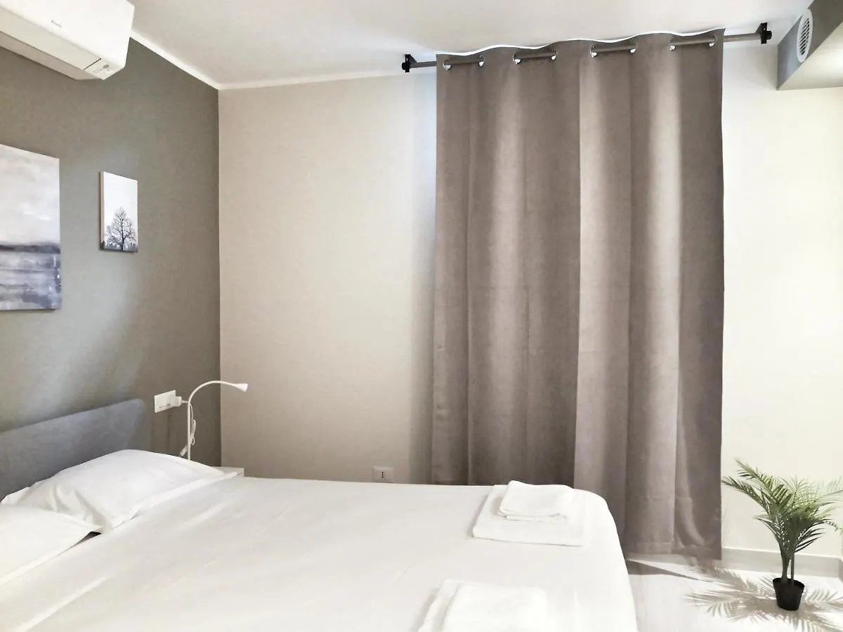 Luxury Apartment Near Niguarda Graziano39 Milano